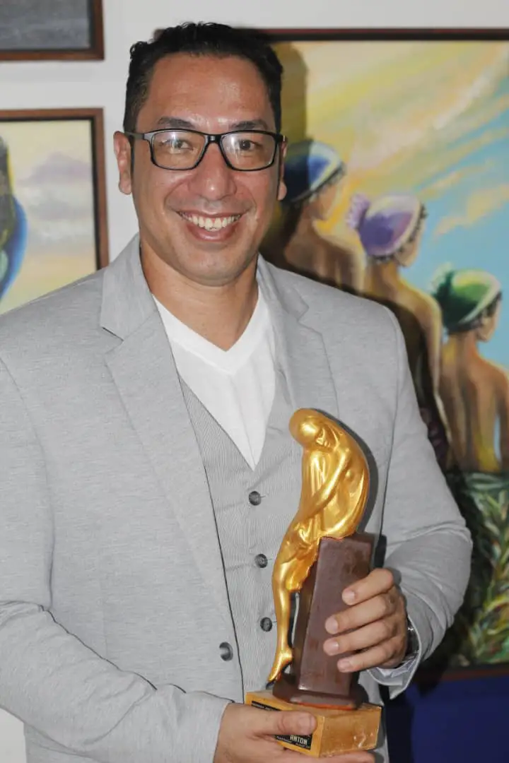 Danny Pineda Ganador Cantante Cristiano Premios Anton Aware 2023
